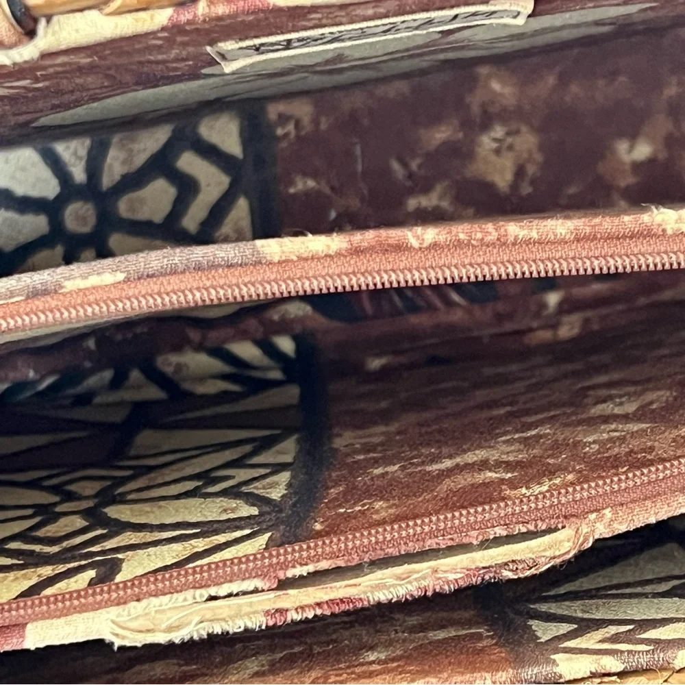 Vintage Kimura Lauhala Handbag - Picture 9 of 10